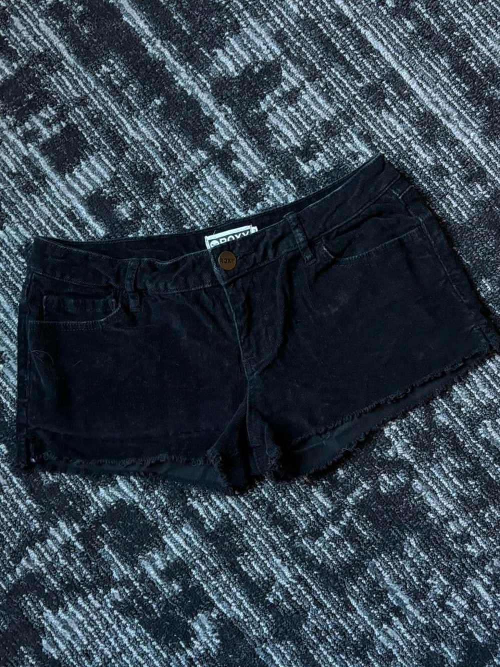 Roxy Black Corduroy Shortie Shorts size 7